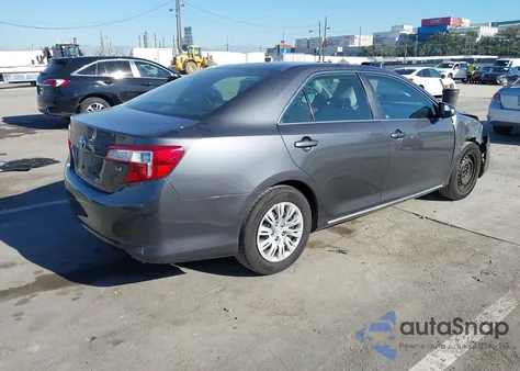 2014 Toyota Camry Le z USA, uszkodzony, nr VIN 4T4BF1FKXER377376
